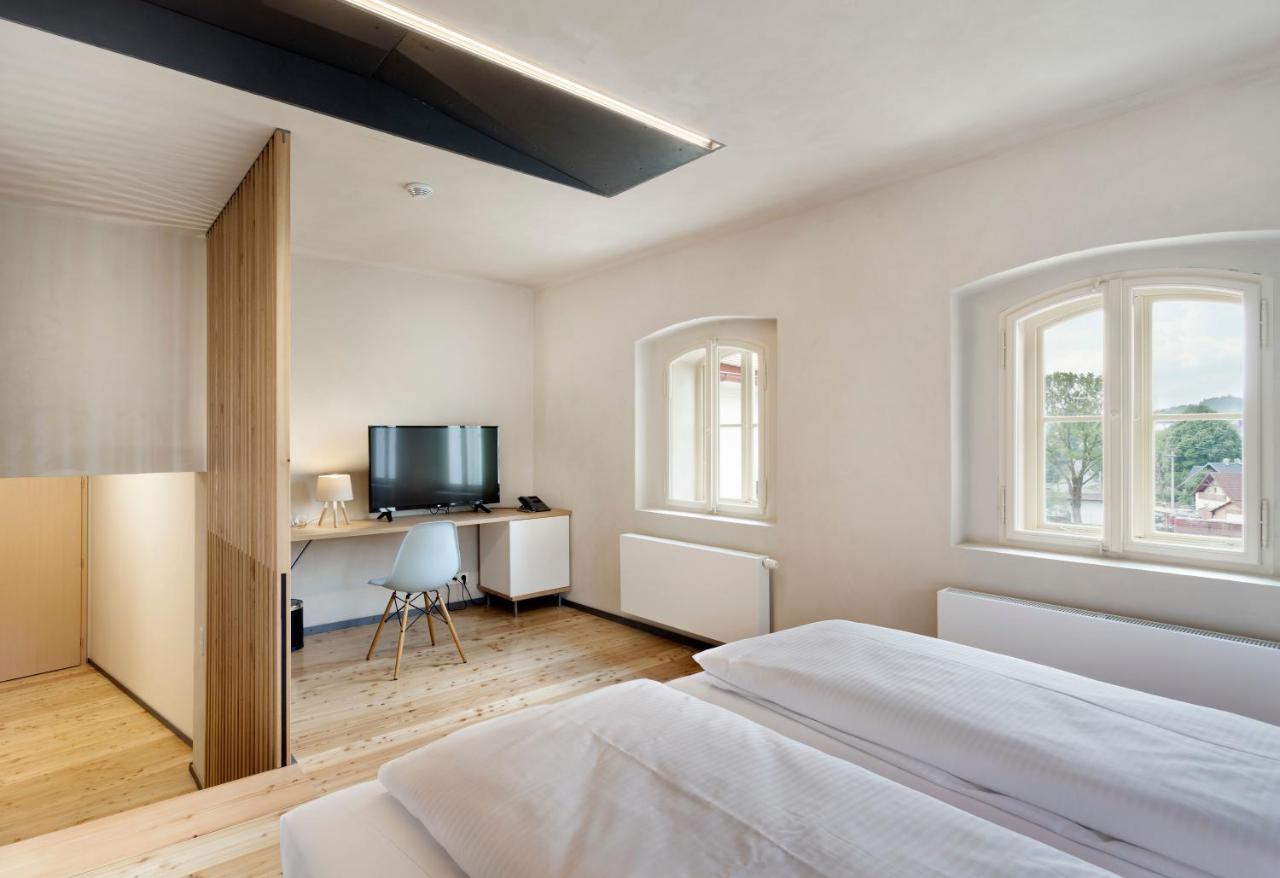 Hotel Kleis Cvikov Екстер'єр фото