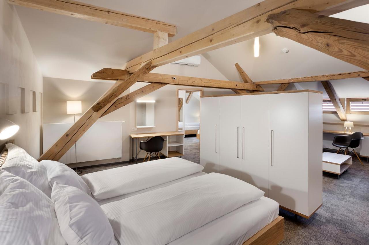 Hotel Kleis Cvikov Екстер'єр фото